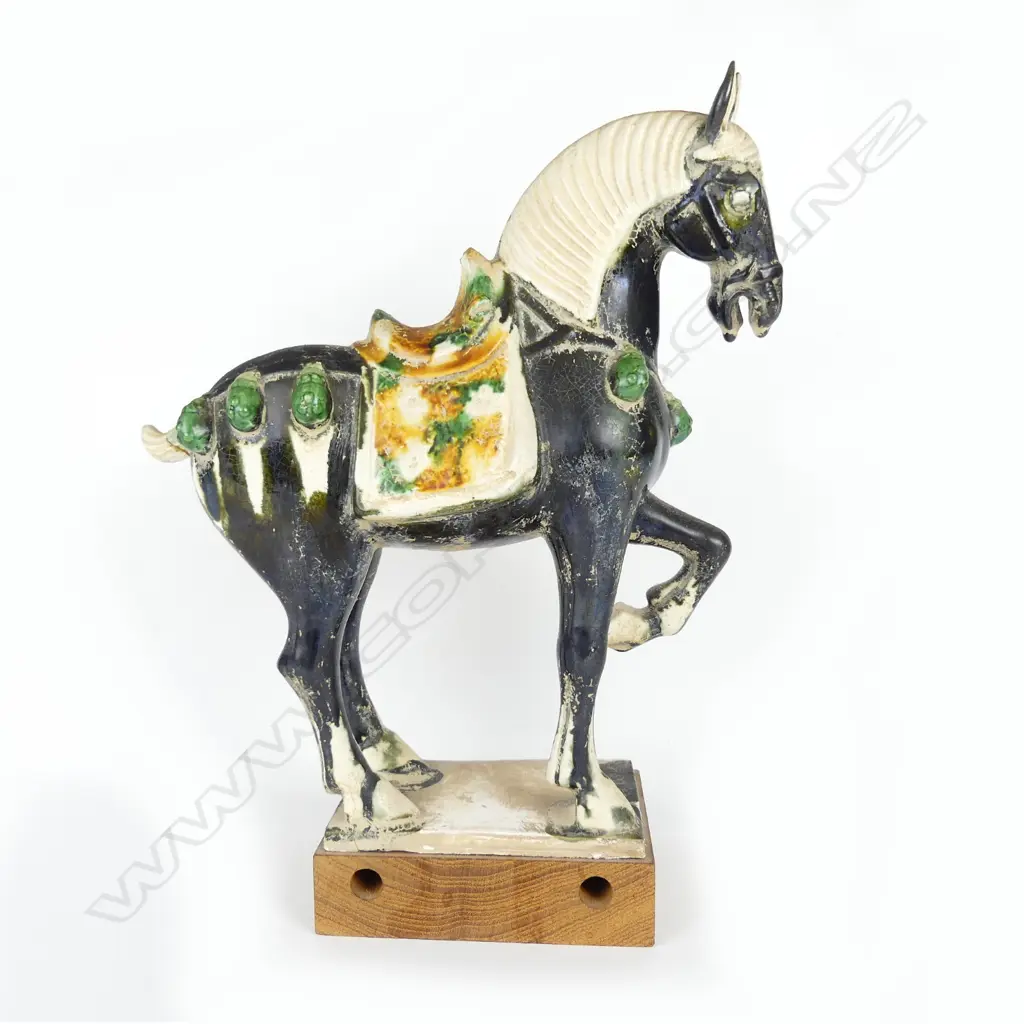 TANG STYLE CERAMIC HORSE Image 1++