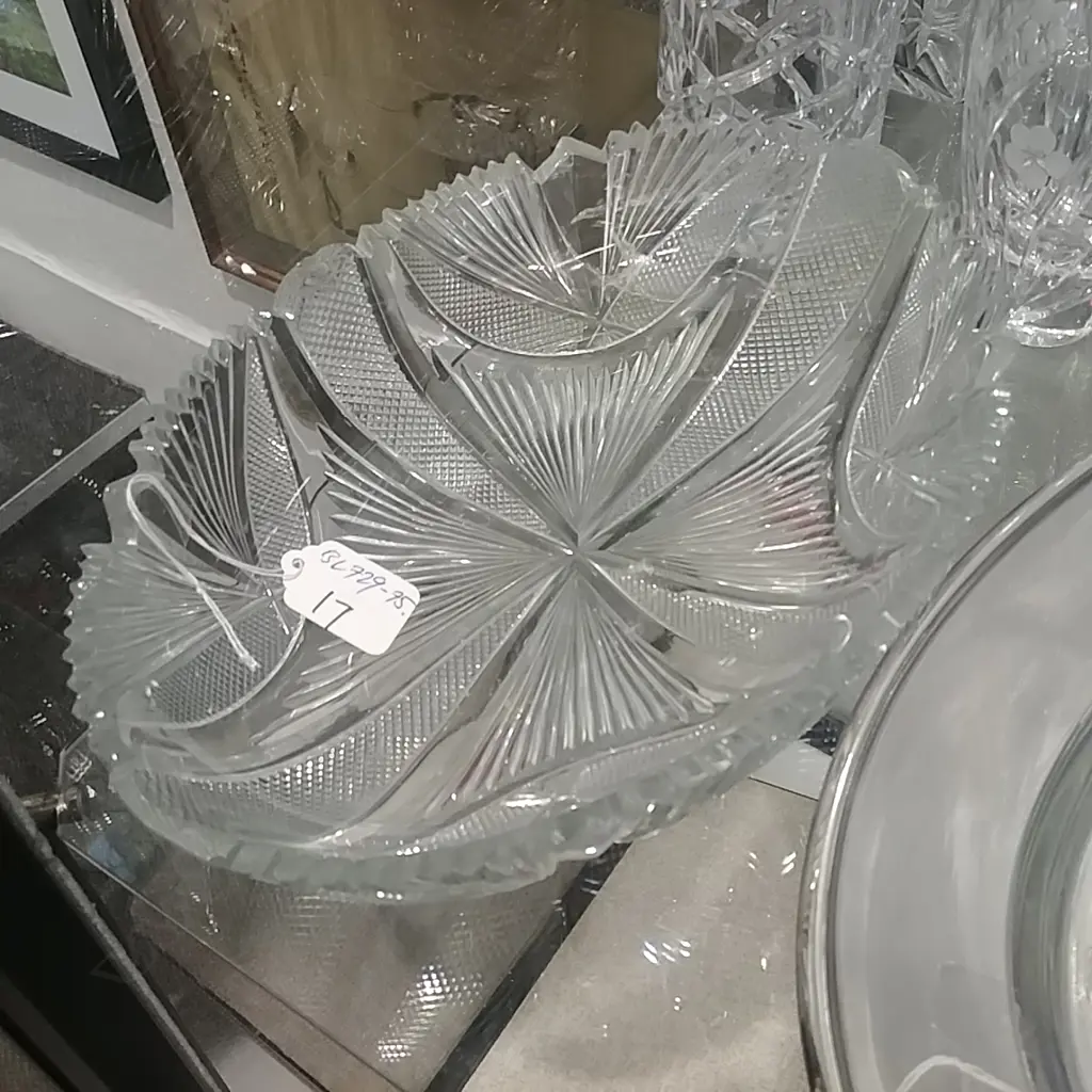 19THC CUT CRYSTAL OVAL DISH A.F Image 1++