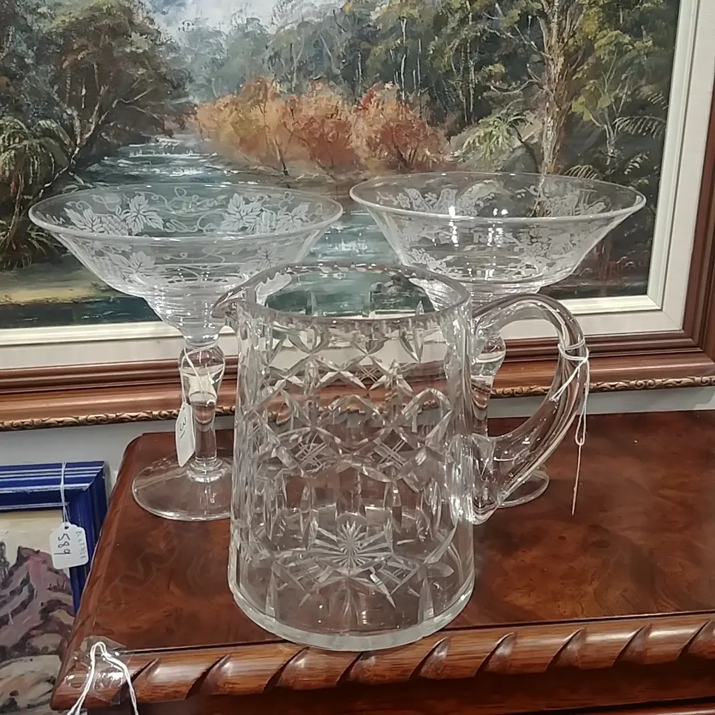 2 STUART CRYSTAL COMPORTS + CRYSTAL JUG Image 1++