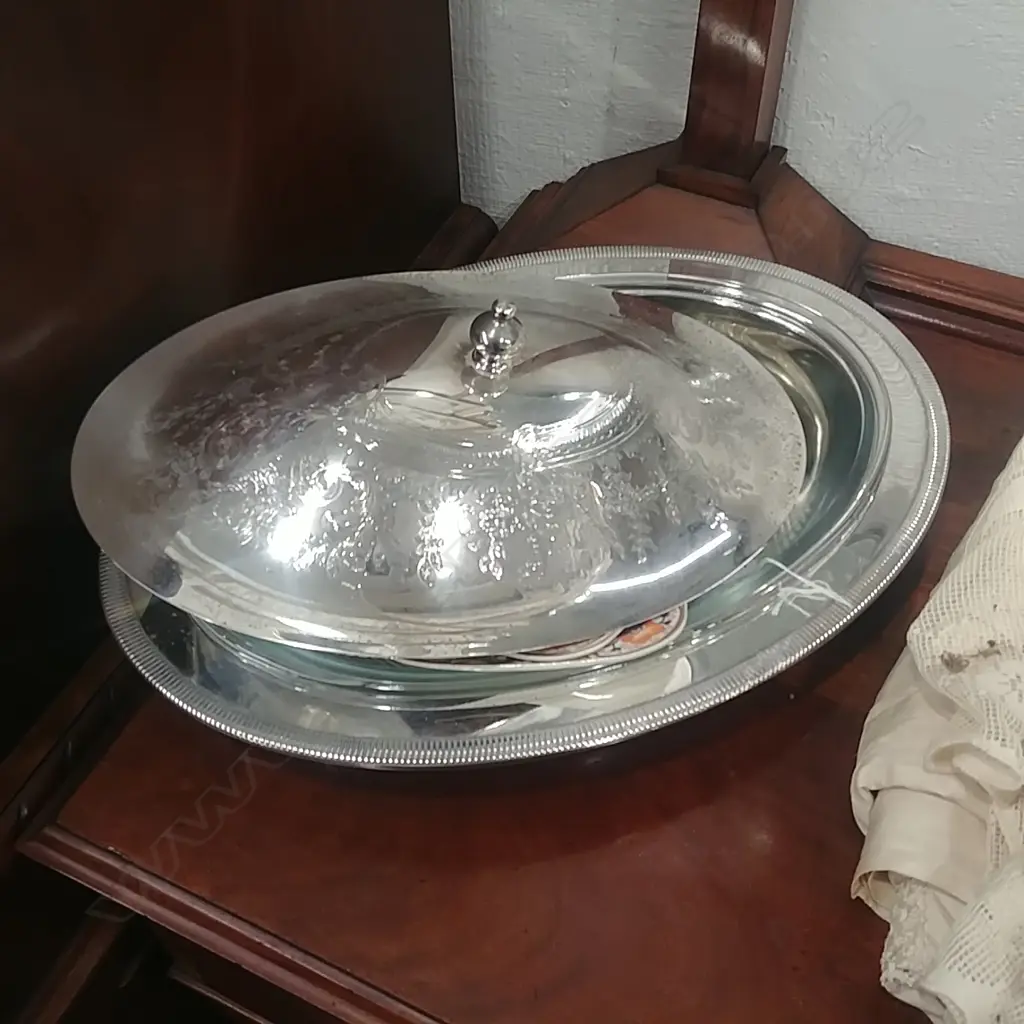 EP DISH/C/STICK/PLATES BOX ETC Image 1++