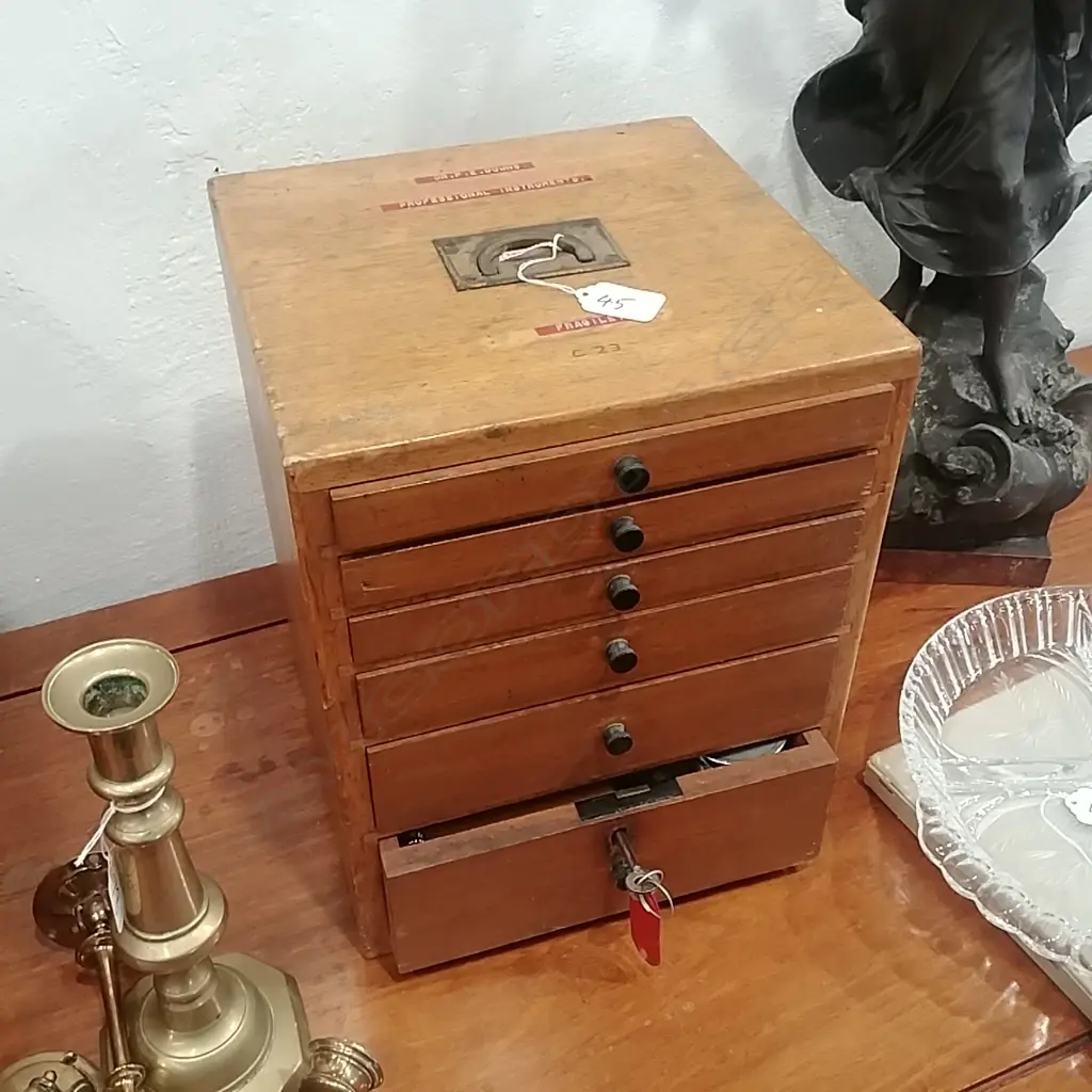 WOODEN DENTAL BOX WITH DENTAL TOOLS Image 1++