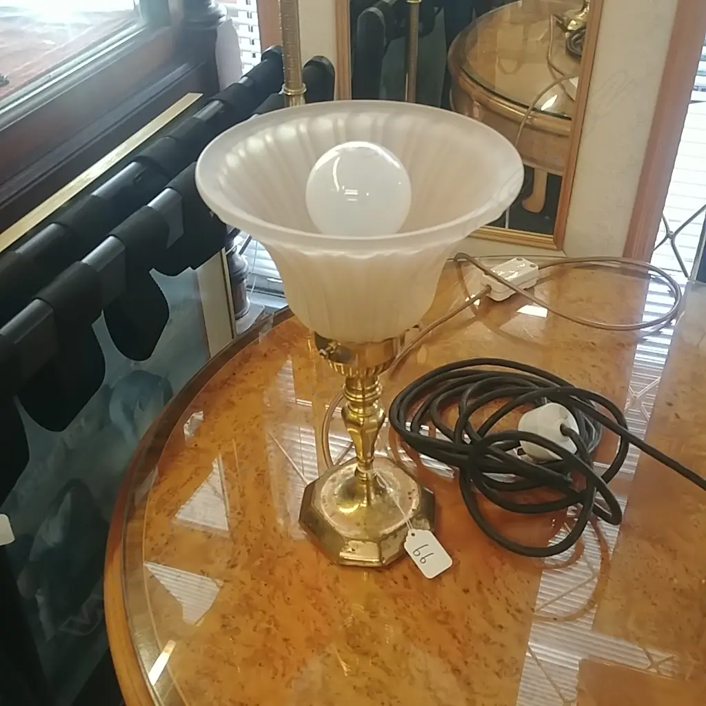 BRASS TABLE LIGHT Image 1++