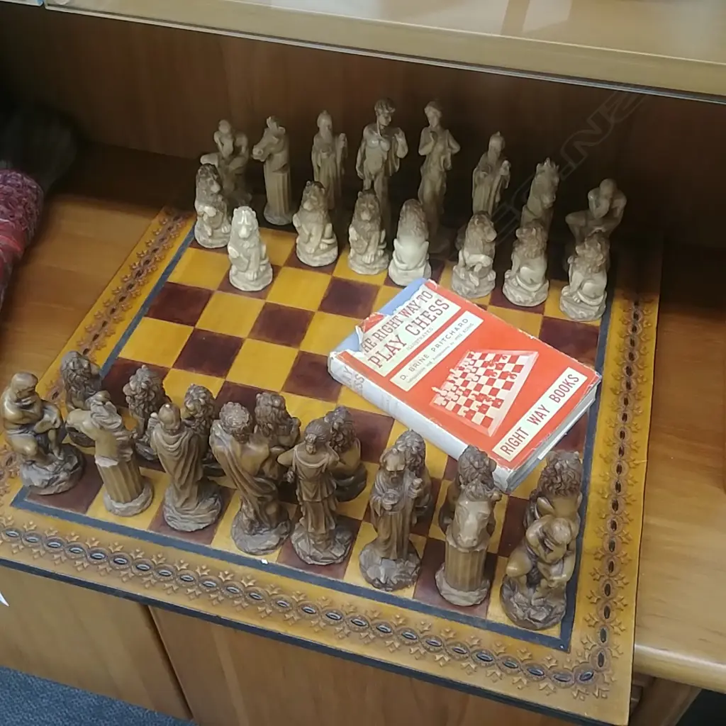 CHESS SET BOARD & BOOK Image 1++