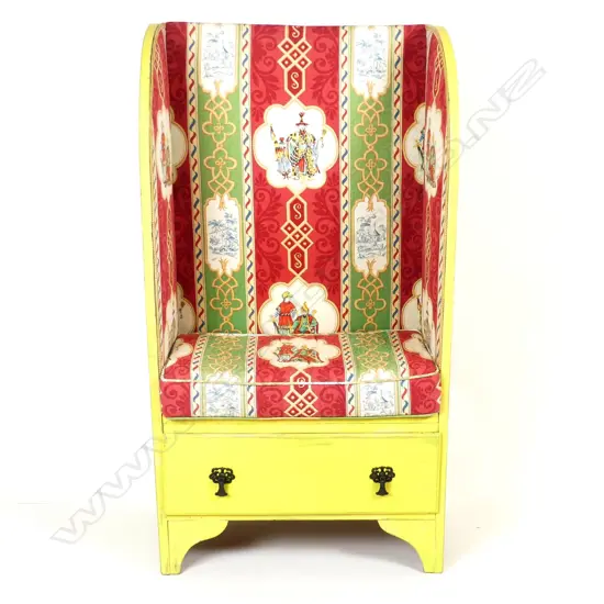 A small hall high back settle