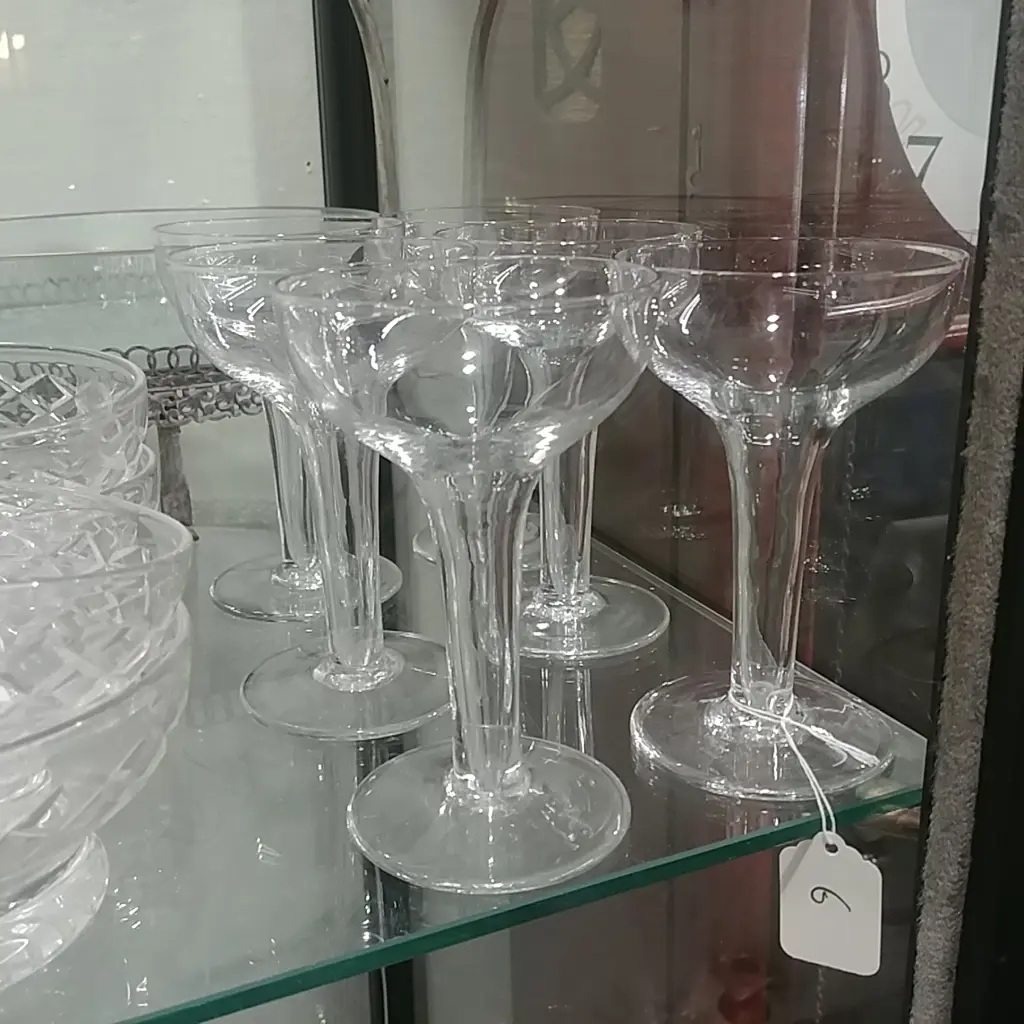 6 HOLLOW STEM CHAMPAGNE GLASSES Image 1++