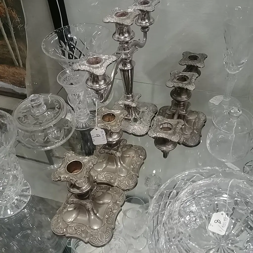 2 EP CANDLABRA & PR CANDLESTICKS Image 1++