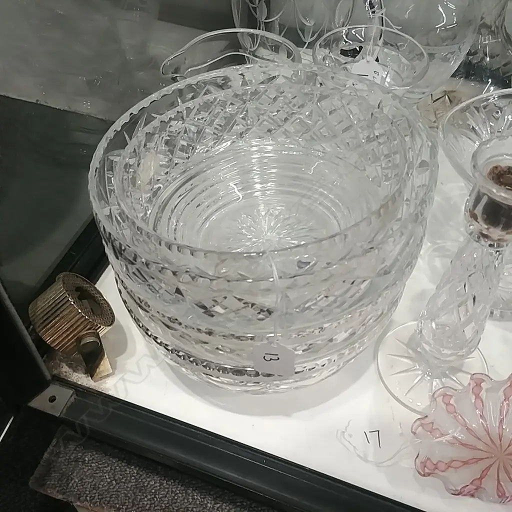 4 CUT CRYSTAL BOWLS Image 1++