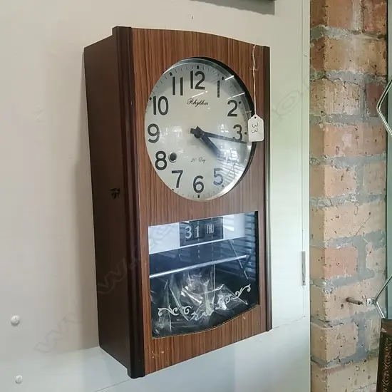 1980'S RHYTHM 30-DAY WALL CLOCK 