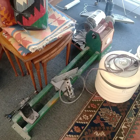 HANDYMAN WOOD  LATHE
