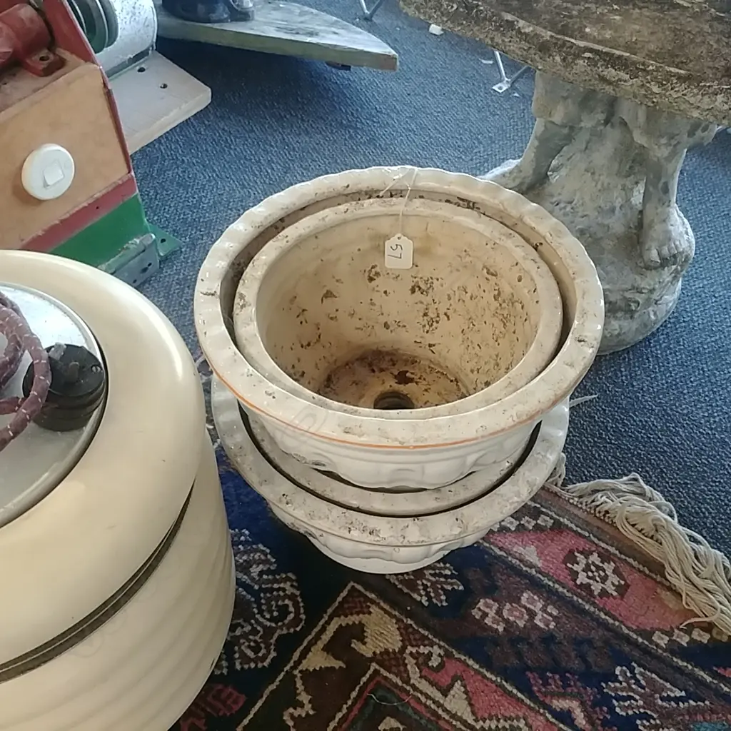 4 FLORAL WHITE PLANT POTS Image 1++