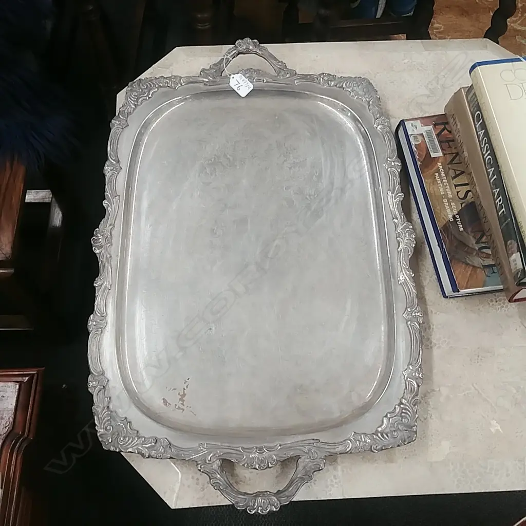LGE SILVER PLATE TRAY Image 1++