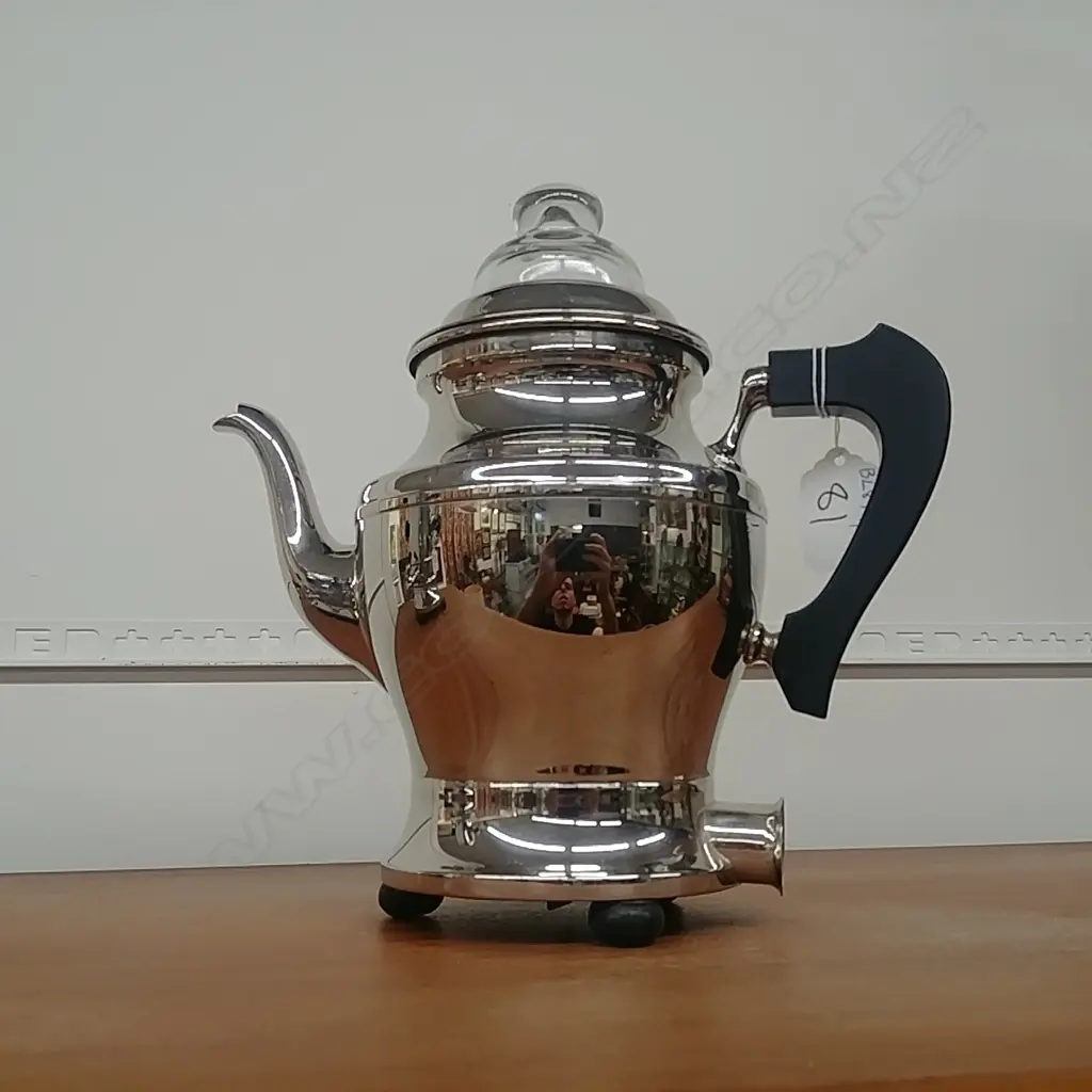 VINTAGE COFFEE MAKER Image 1++