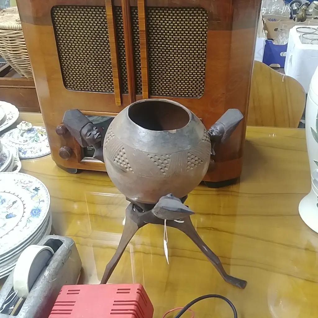 AFRICAN CARVED TRIPOD WOMEN W STAND POTTERY BOWL Image 1++