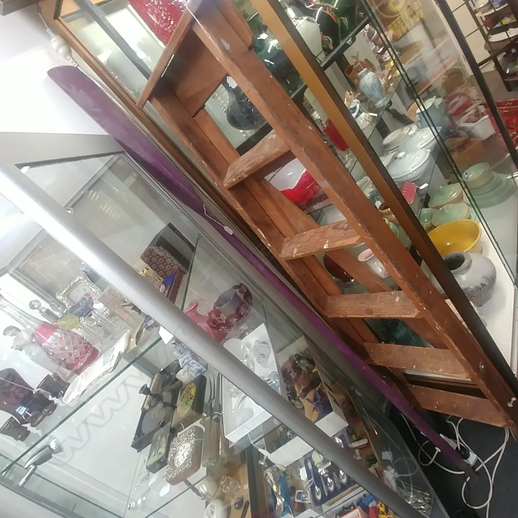 PAINTED OAR Image 1++