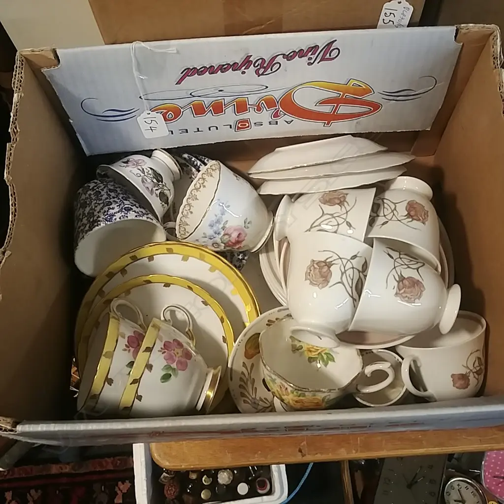 LOT ASST CUPS + SAUCERS W/WOOD ETC Image 1++