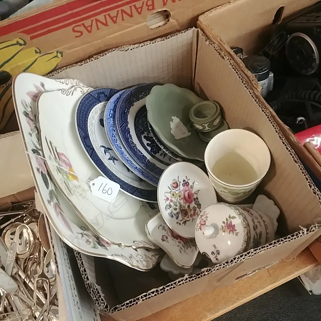 BOX LOT OF MIXED CHINA Image 1++