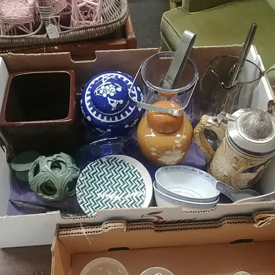 BOX LOT GINGER JARS GLASS ETC