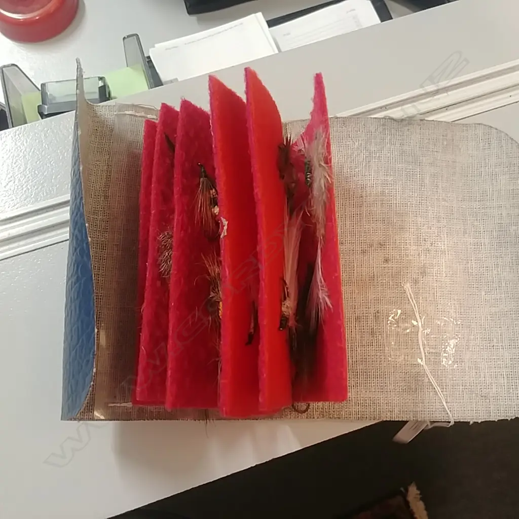 ASST FISHING FLIES Image 1++