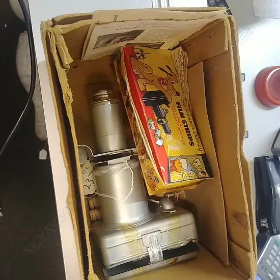 VINTAGE SLIDE VIEWER & DISNEY SLIDES