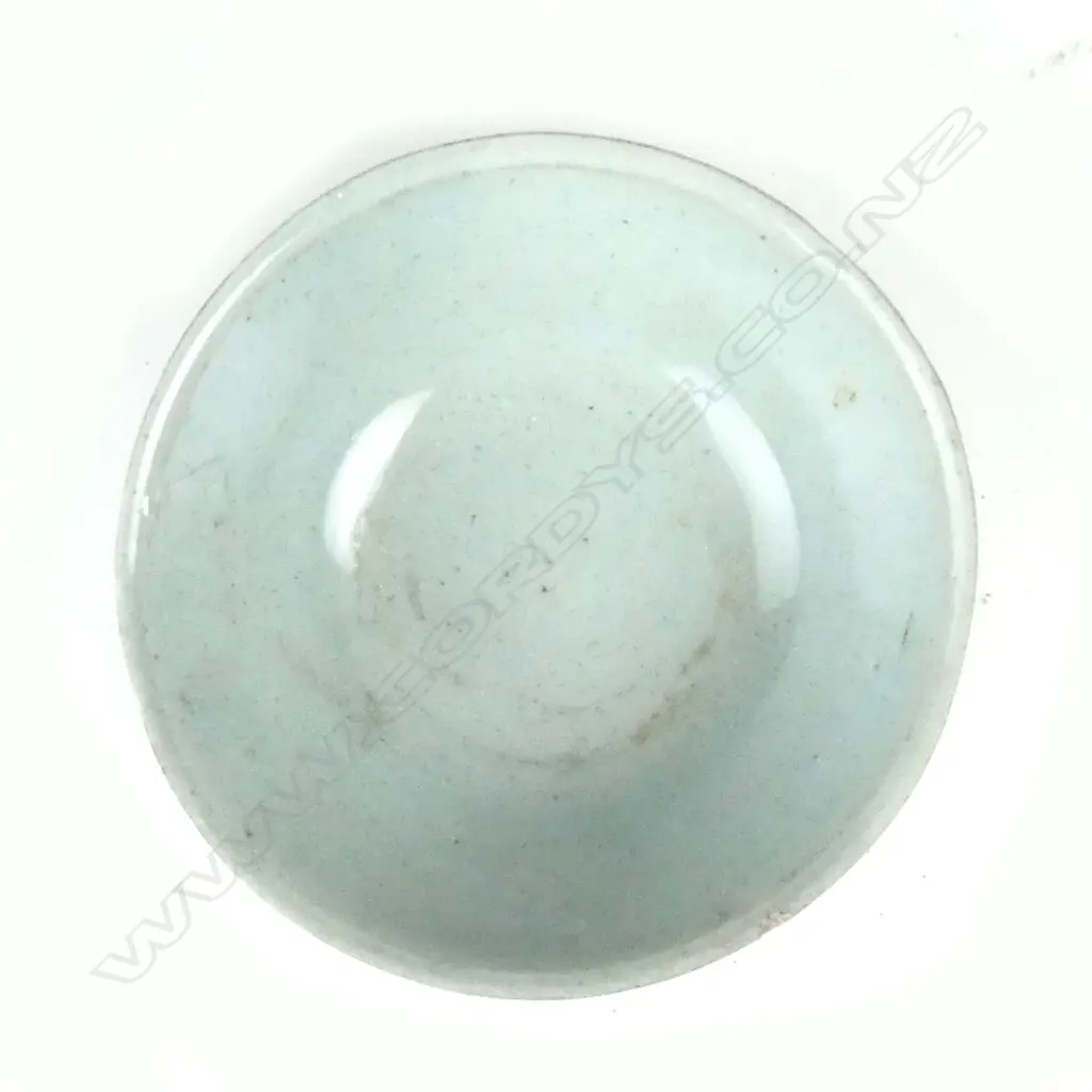 A Chinese pale celadon ceramic bowl Image 1++