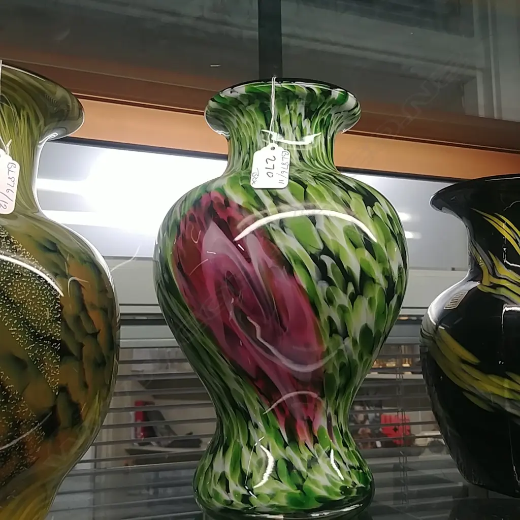 "KAMEI" ART GLASS, GREEN /PINK/BLACK  4081 Image 1++