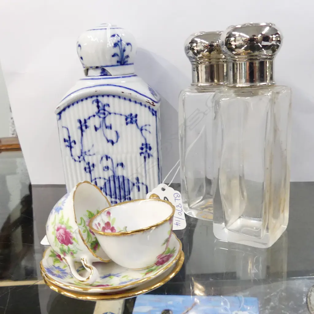 2 MINIATURE C/SAUCERS/2 SCENTS +CADDY Image 1++