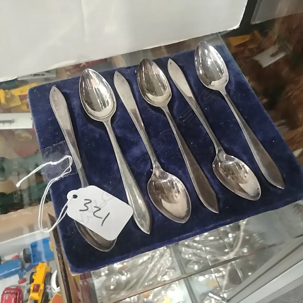 SET OF 6 S/S TEASPOONS Image 1++