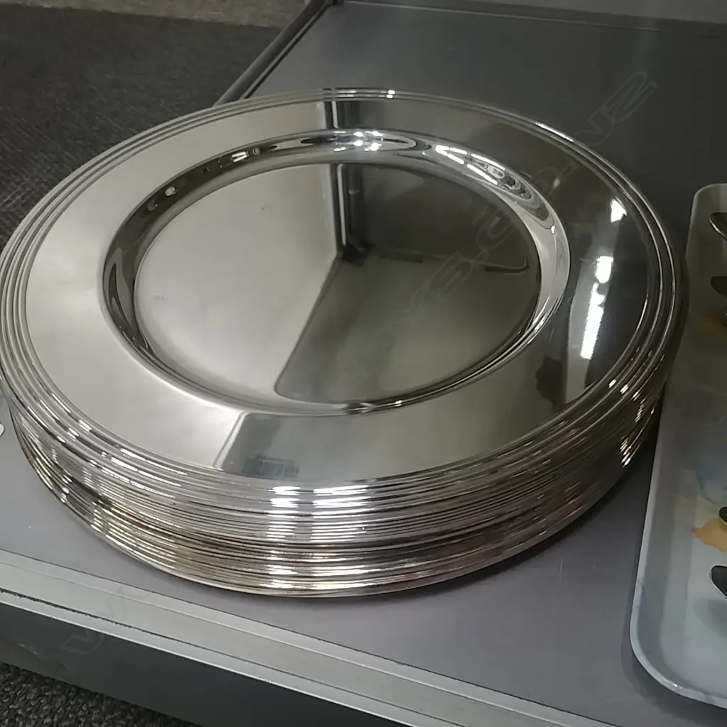 SET 6+6 SILVER PLATE PLACE MATS Image 1++