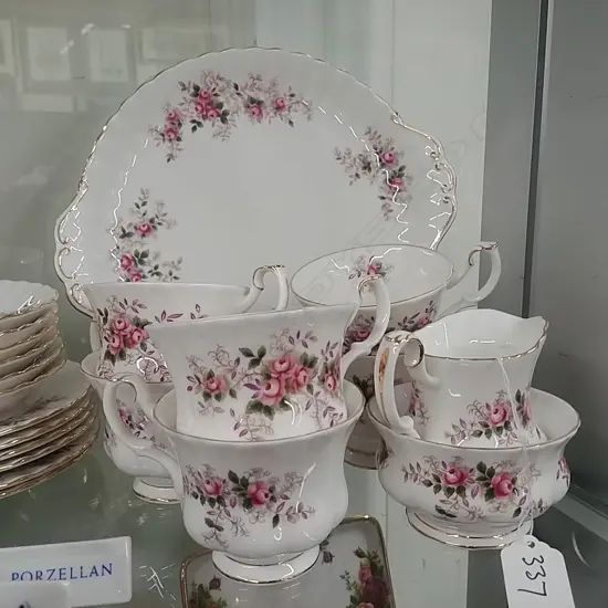 R/ALBERT LAVENDER ROSE 21 PC TEA SET