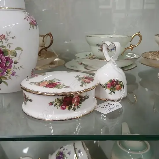 R.A.OCR LIDDED TRINKET BOX+ BELL