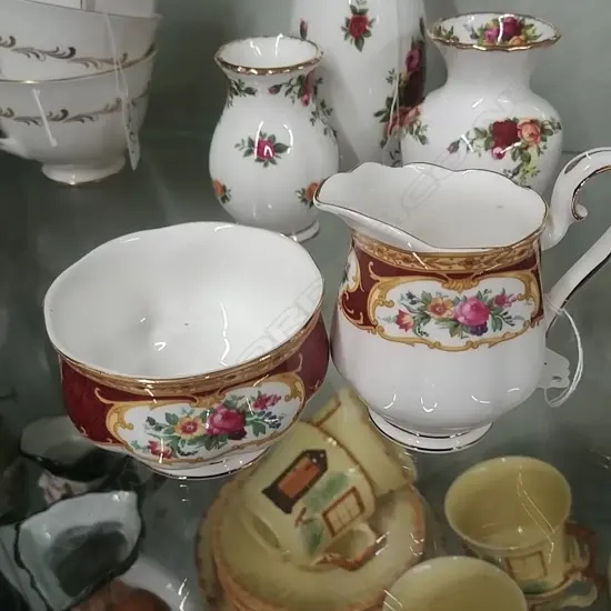 R/ALBERT LADY HAMILTON MILK + SUGAR