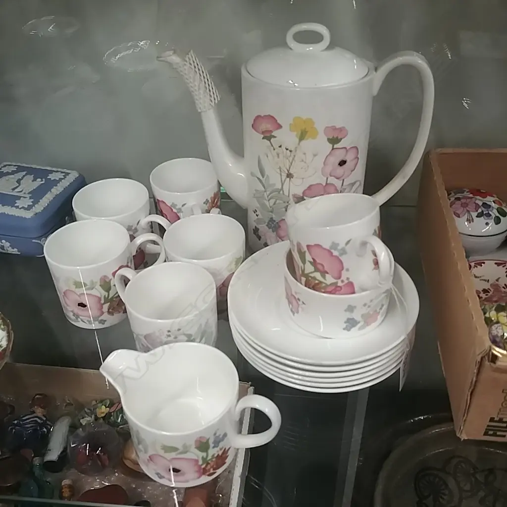 W/W 6 PLACE COFFEE SET Image 1++