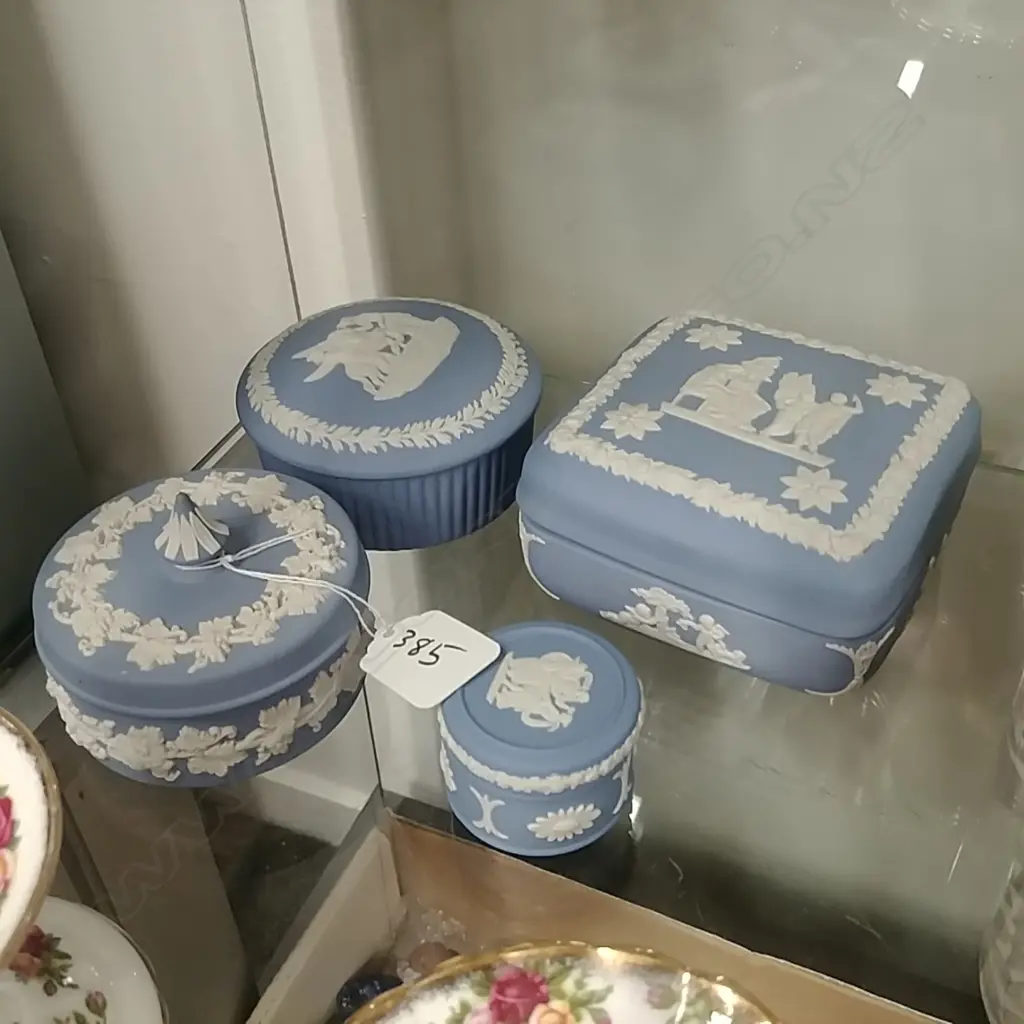 4 JASPER WEDGWOOD LIDDED BOXES Image 1++