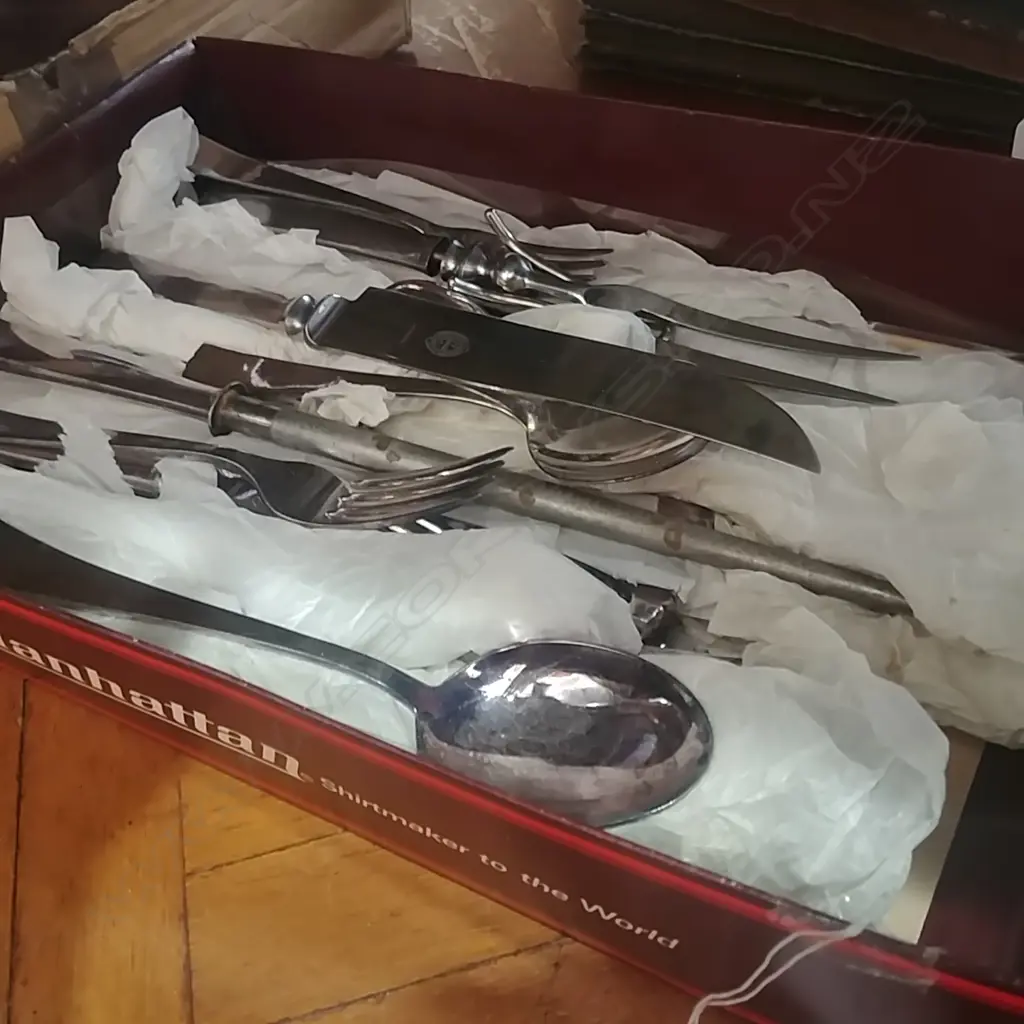 CONT CUTLERY SET Image 1++