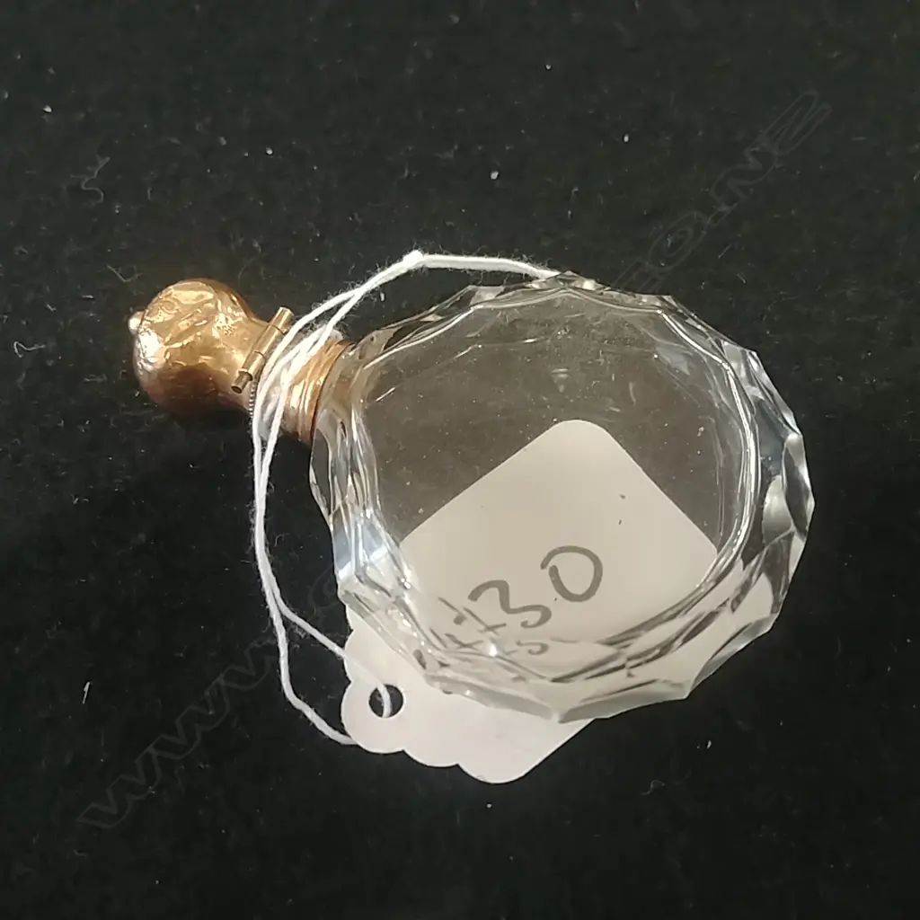 GOLD TOPPED SCENT BOTTLE Image 1++