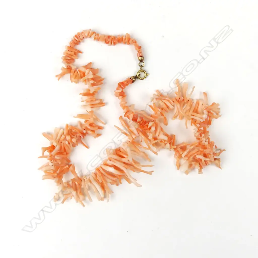 A vintage angel skin Mediterranean coral necklace Image 1++