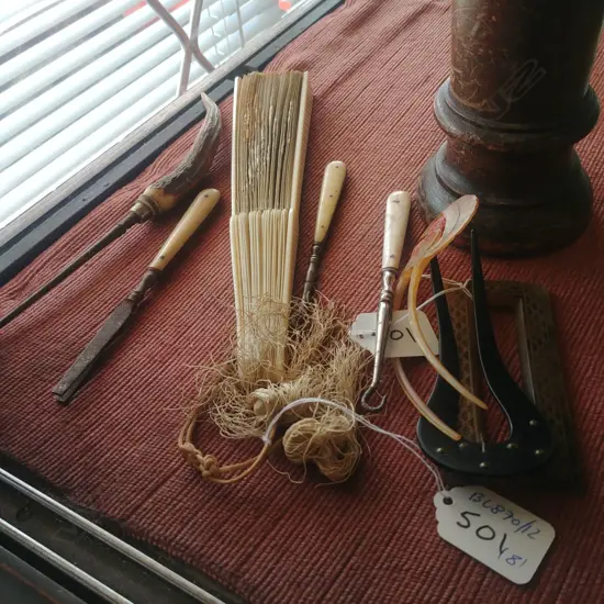 VICT FAN+BOOT HOOKS ETC