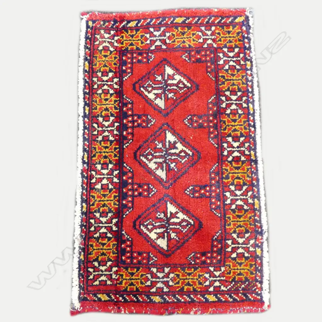 A small Turkman rug Image 1++