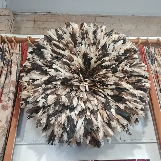 FEATHER WALL HANGING