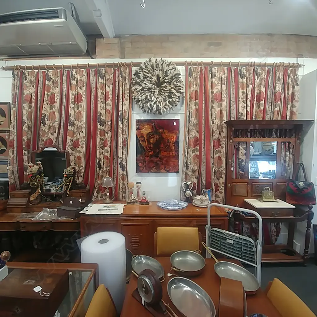 PR OF LARGE CURTAINS - FLORAL PATTERN Image 1++