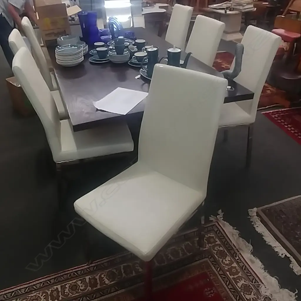 8  MODERN  CREAM CHAIRS Image 1++