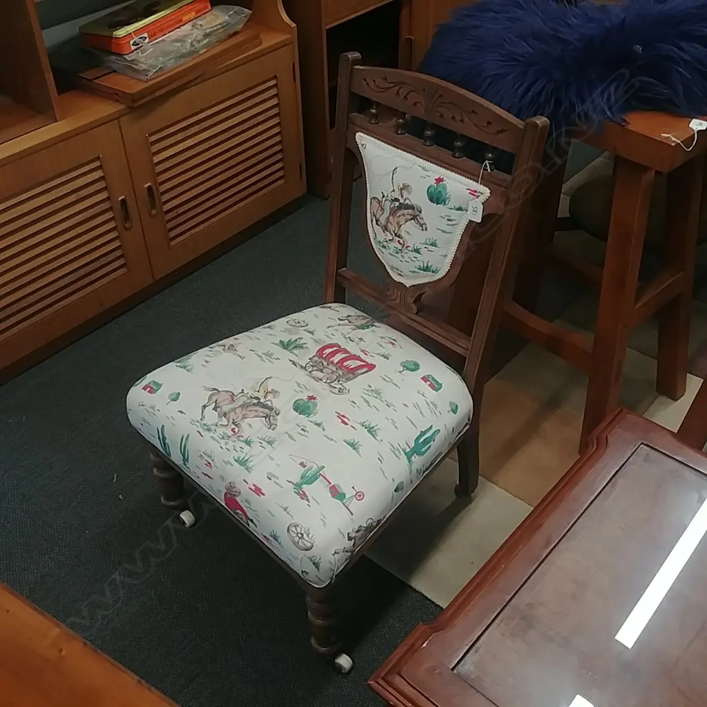 EDW. KAURI UPHOLSTERED CHAIR   Image 1++