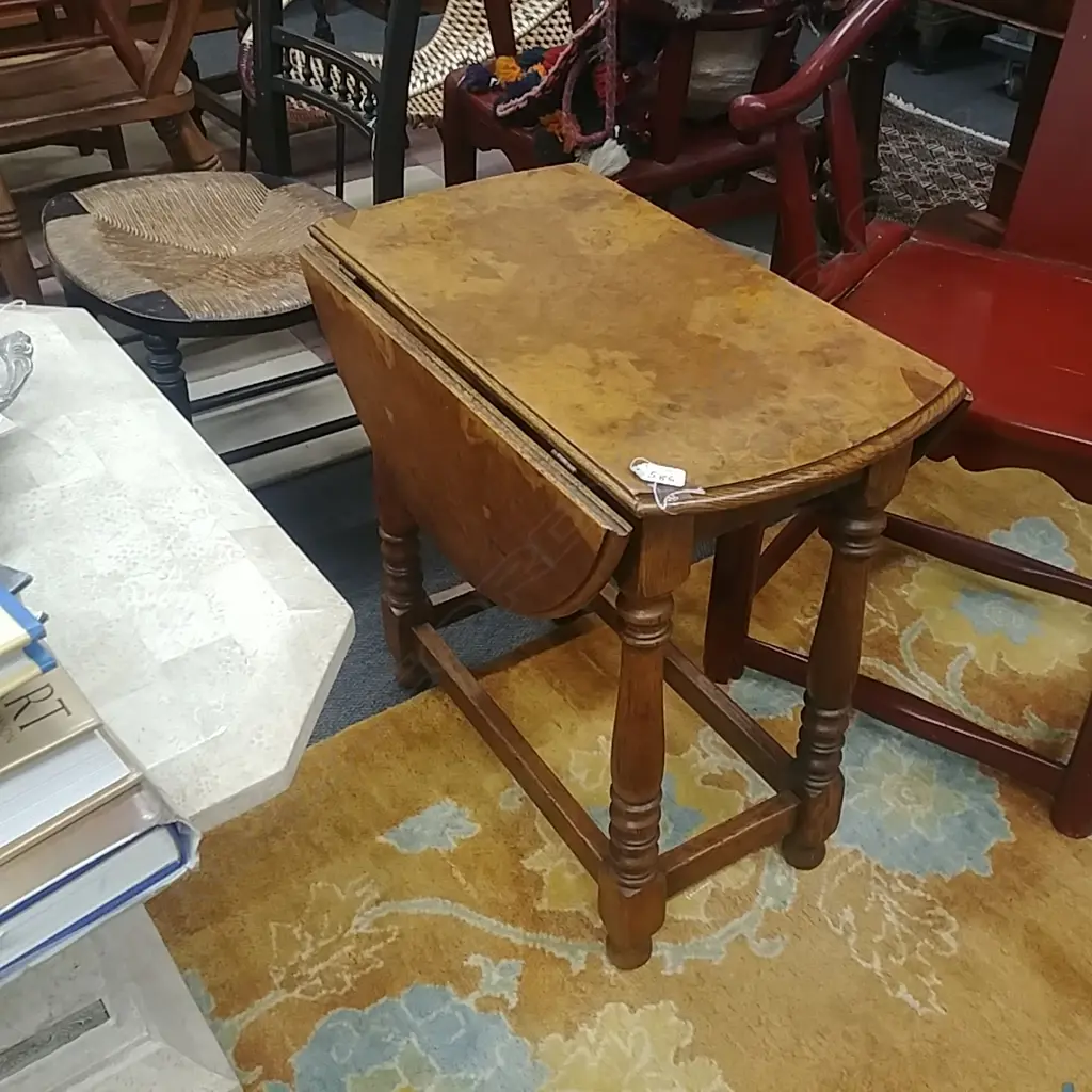 WALNUT DROP SIDE OCCASIONAL TABLE Image 1++