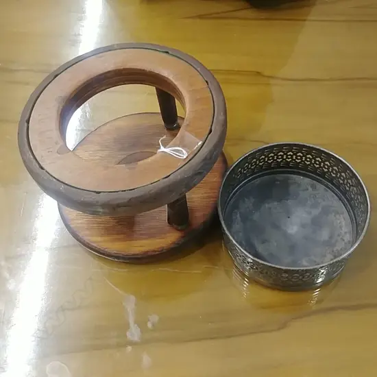 2 WINE COASTERS