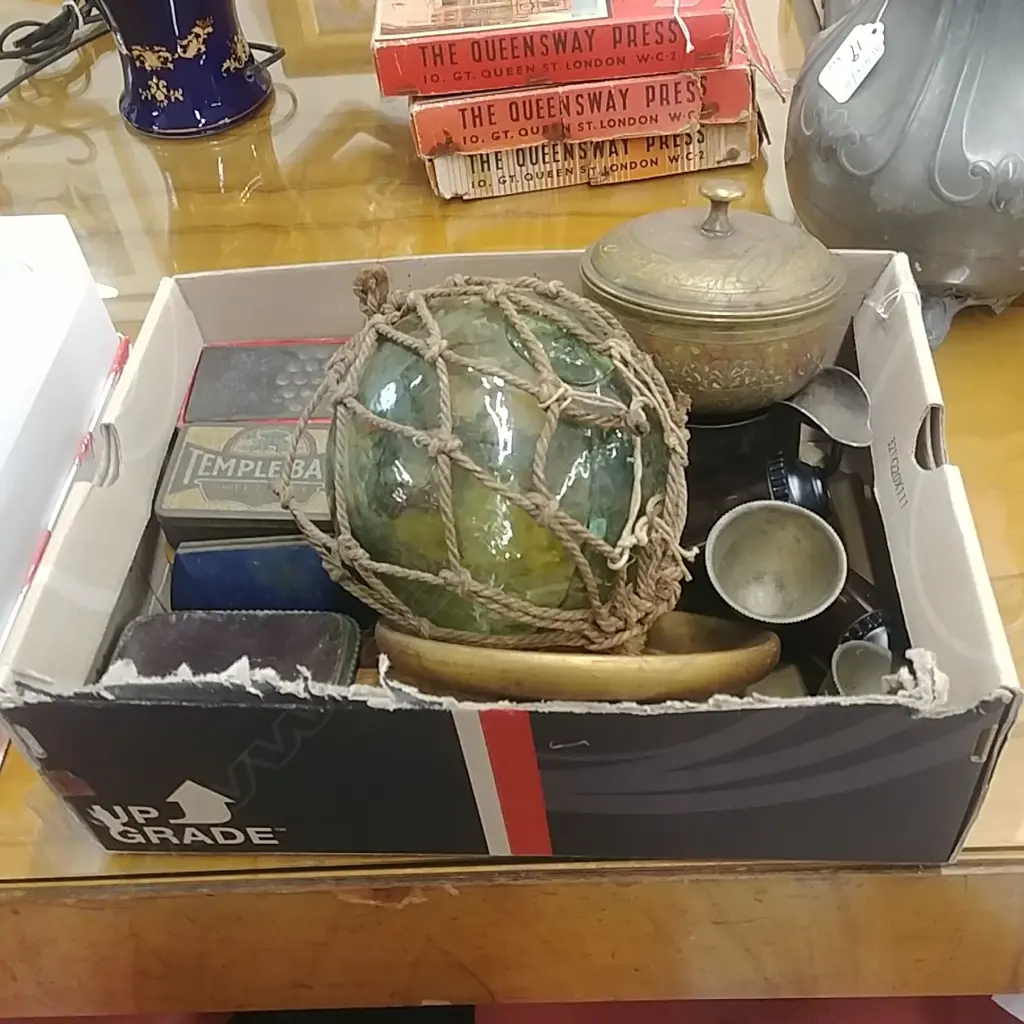 BOX OF TIN COLLECTABLES ETC Image 1++