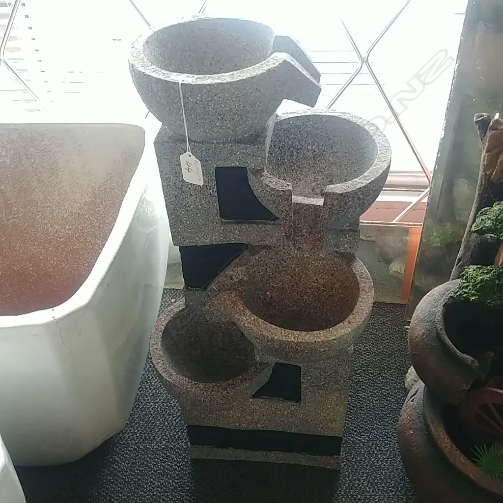 WATER FEATURE - FAUX GRANITE  Image 1++