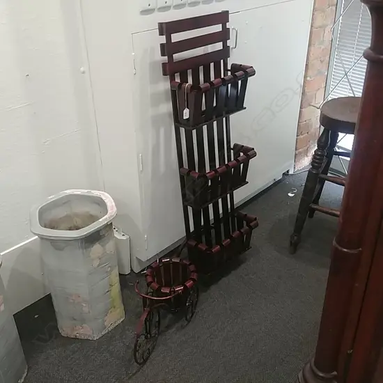 METAL MAGAZINE RACK + MINIATURE BICYCLE 