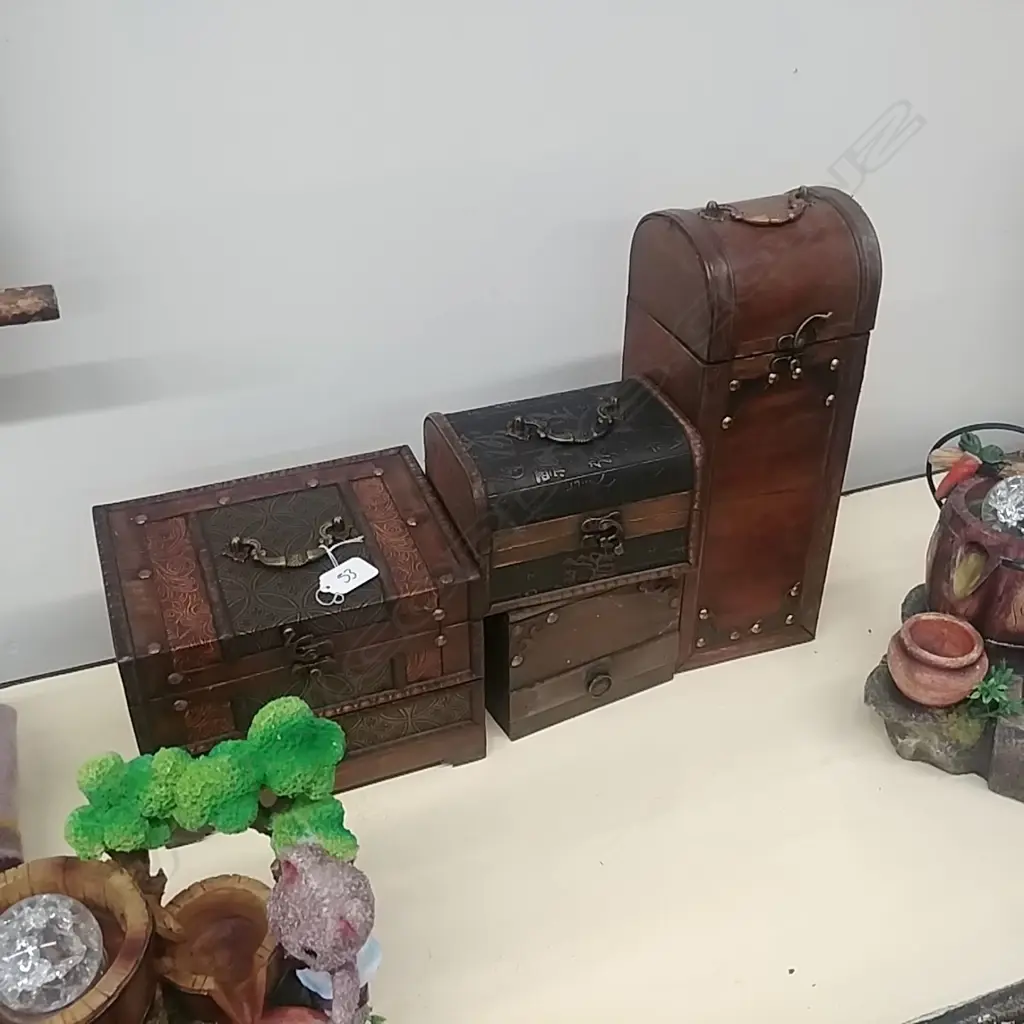 3 JEWELLERY BOXES + 1 WINE BOTTLE BOX Image 1++