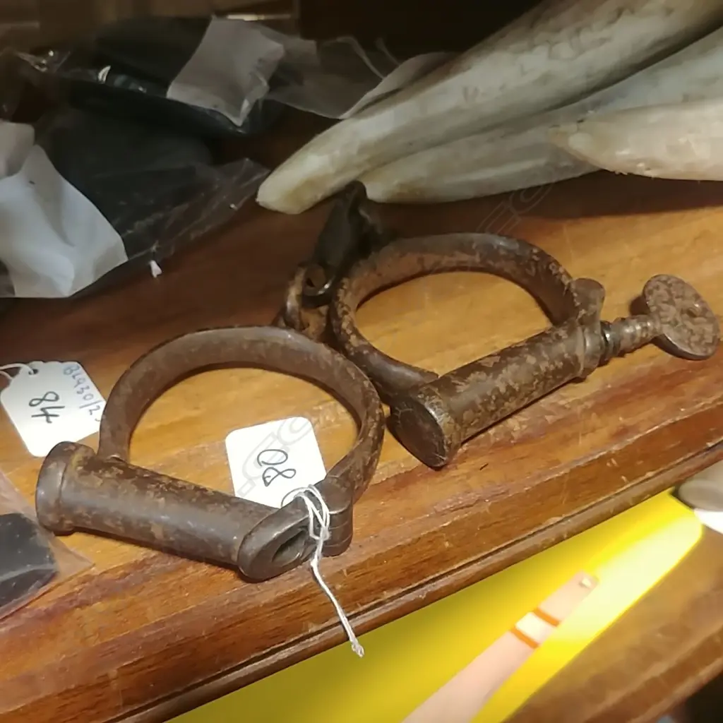 PR OLD HANDCUFFS Image 1++
