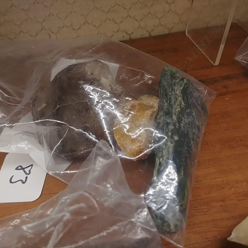 PC GREENSTONE KAURI GUM & PC QUARTZ Image 1++